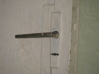 Senoviška durų rankena su spyna